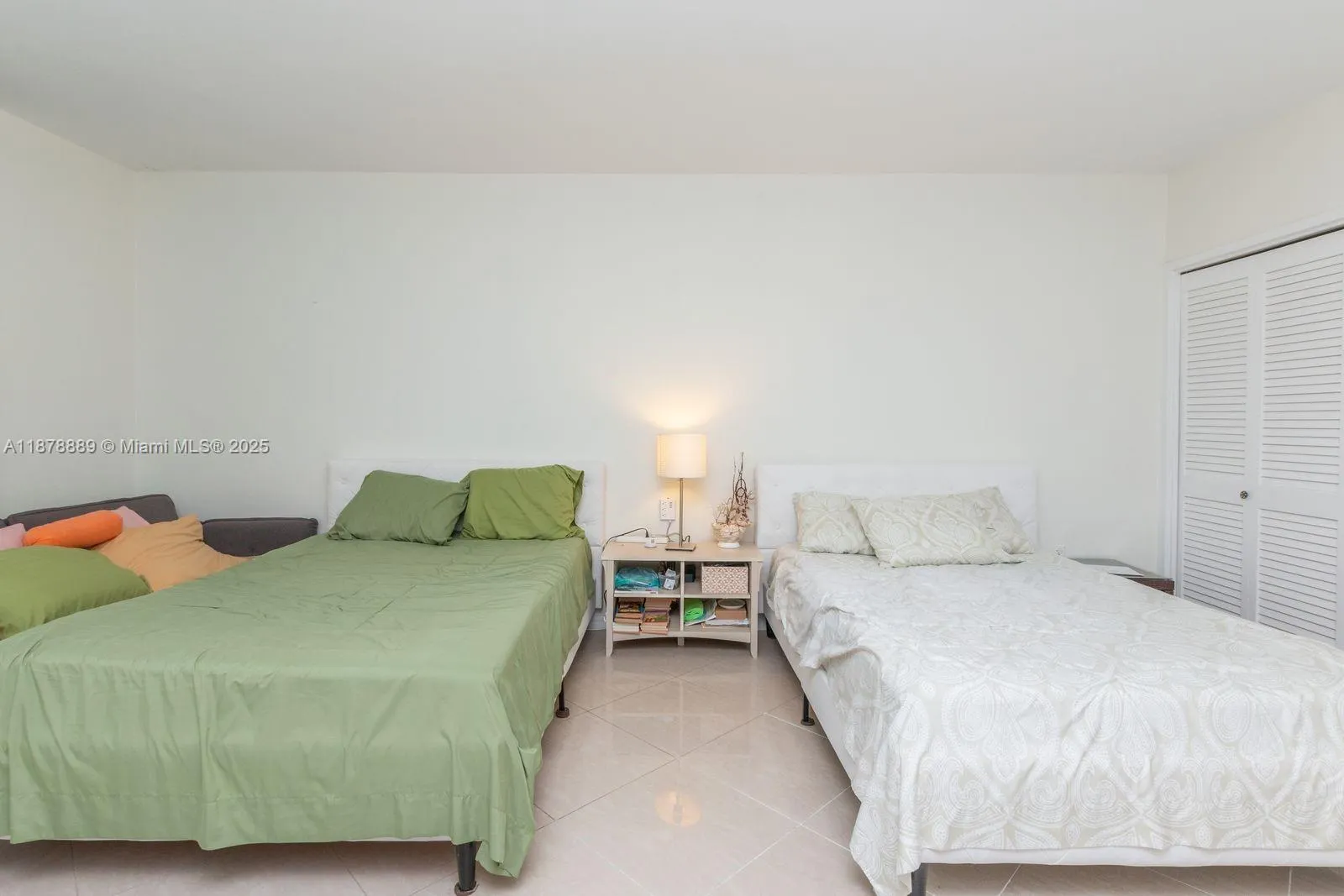 5825 Collins Ave, #2E