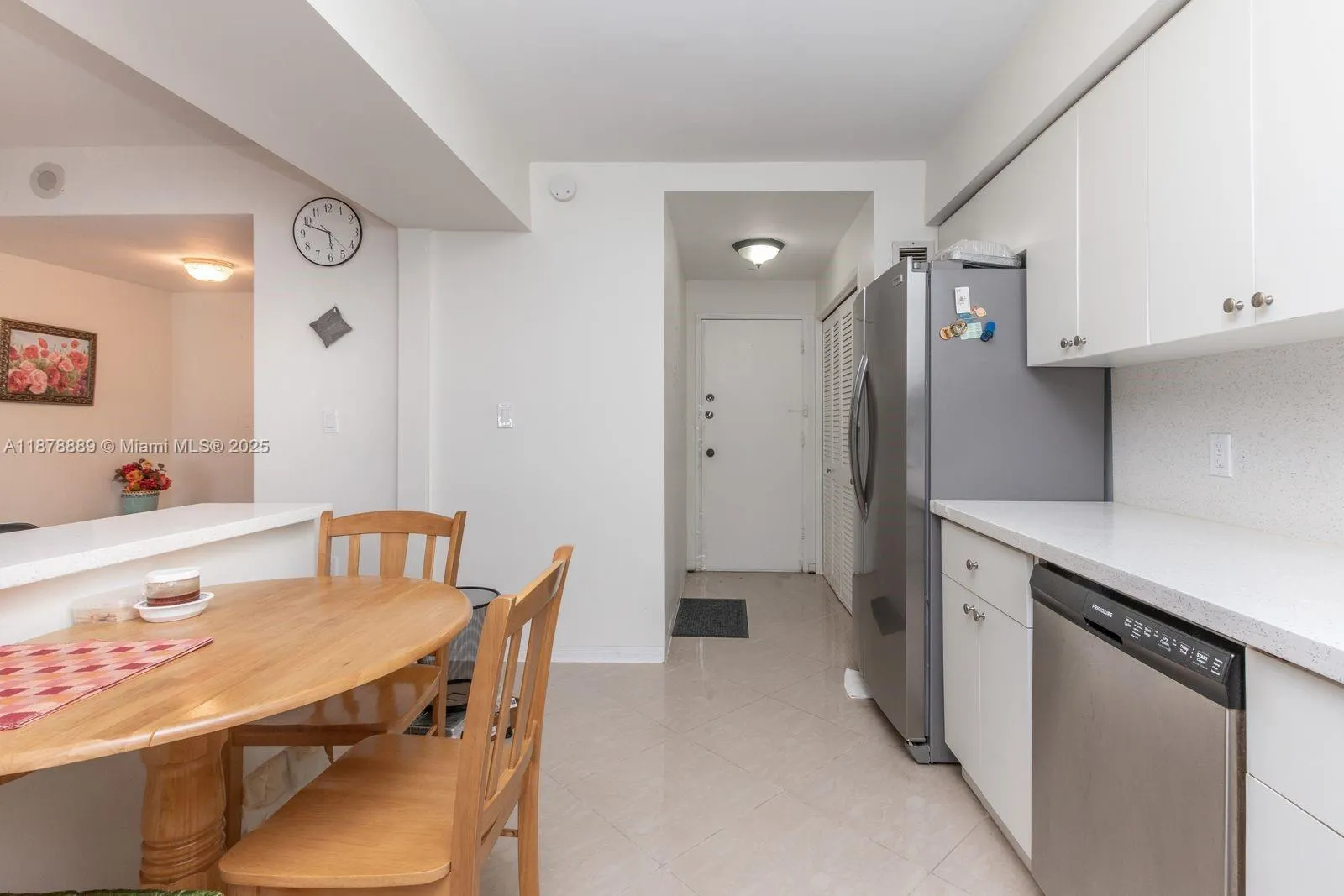 5825 Collins Ave, #2E