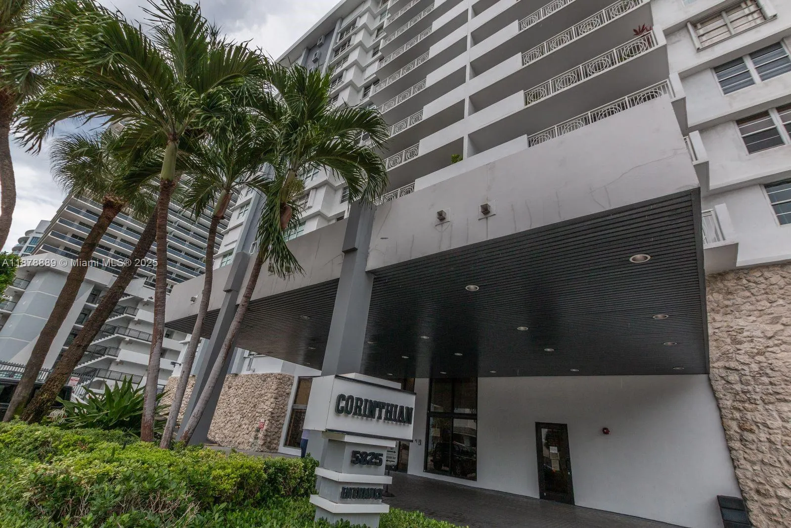 5825 Collins Ave, #2E