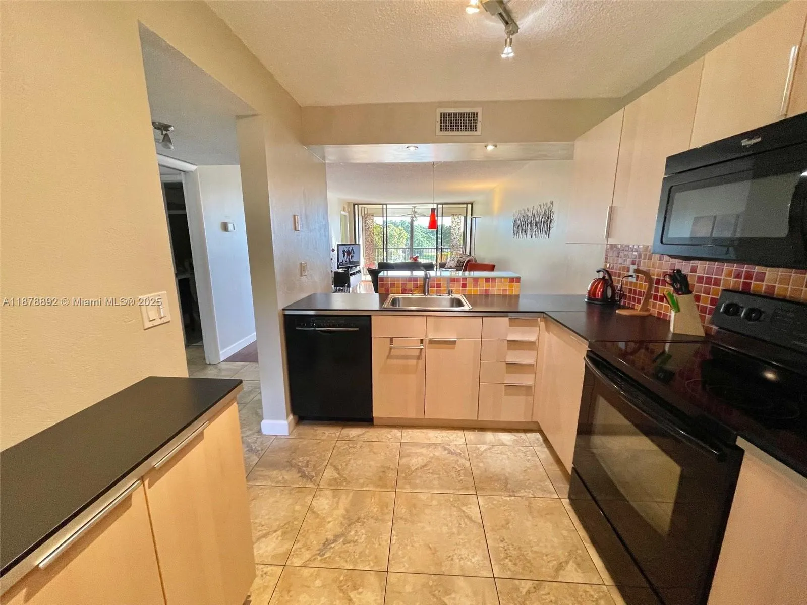 5831 Coral Lake Dr, #307