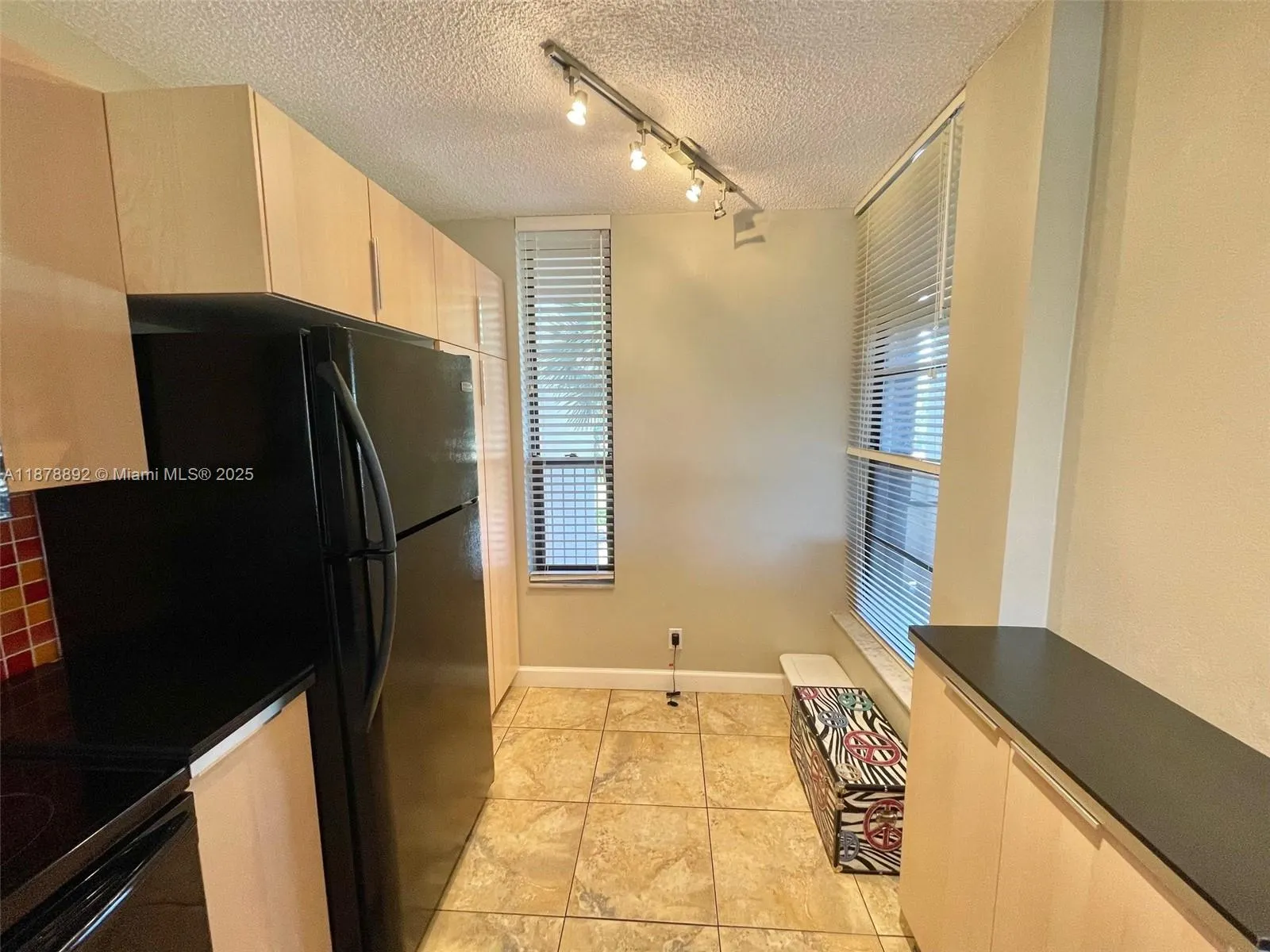 5831 Coral Lake Dr, #307