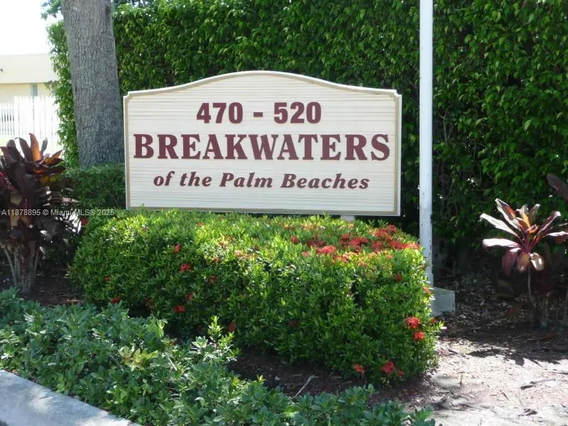 500 Executive Center Dr, #3E