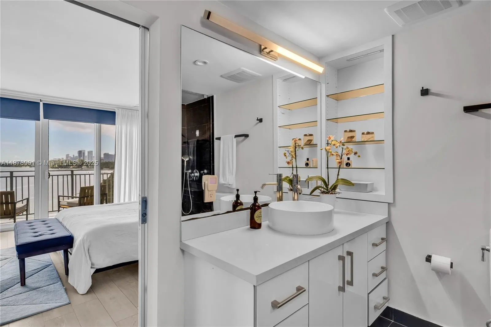 770 NE 69th St, #6H