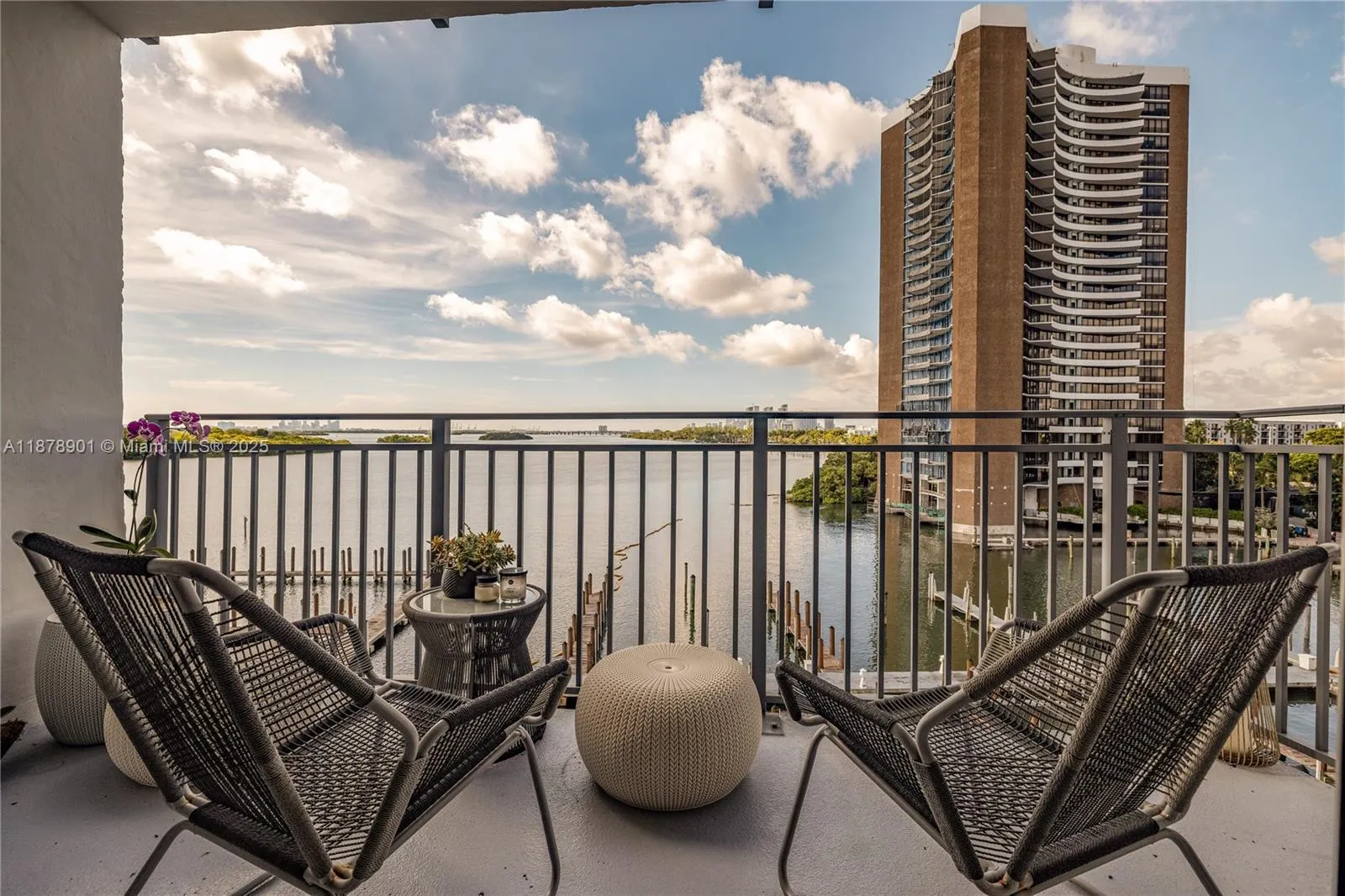 770 NE 69th St, #6H