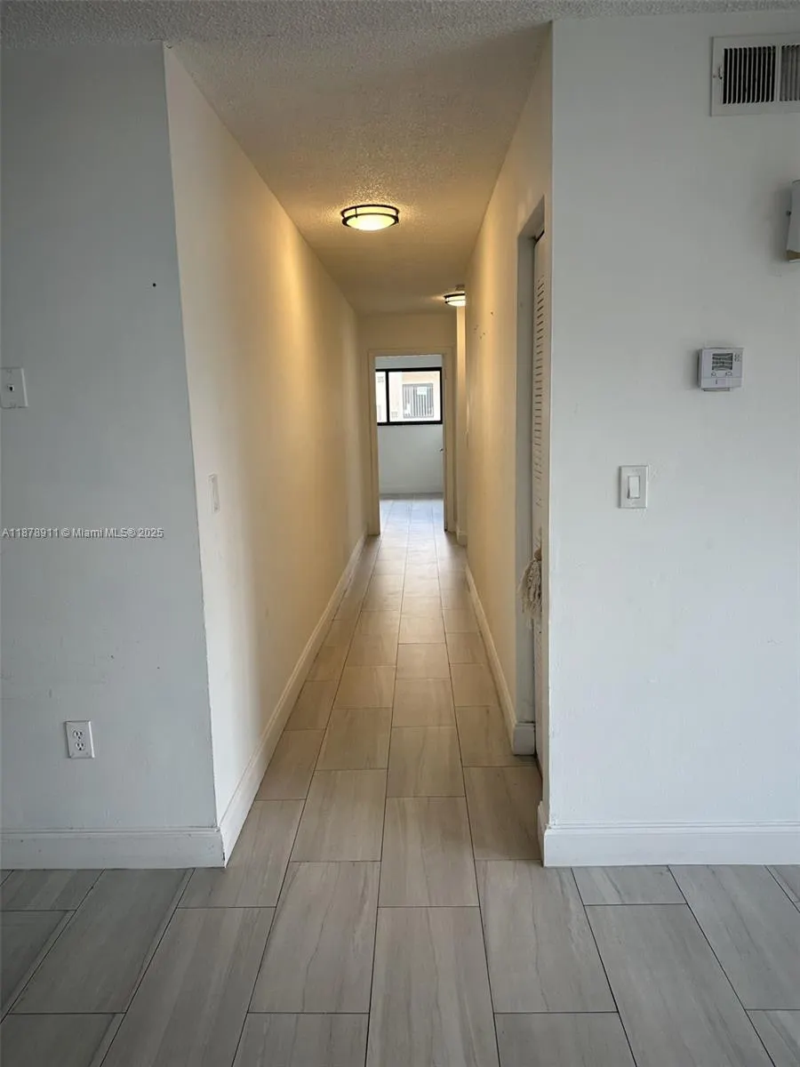1490 W 42nd Pl, #301