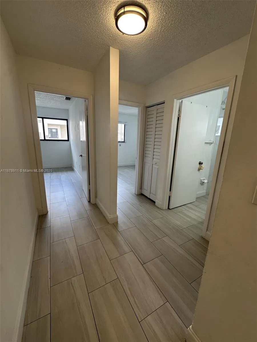 1490 W 42nd Pl, #301