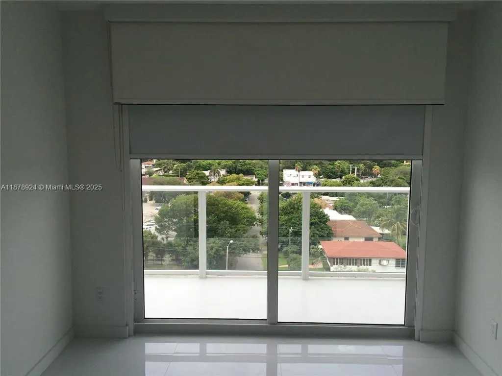 4250 Biscayne Blvd, #915