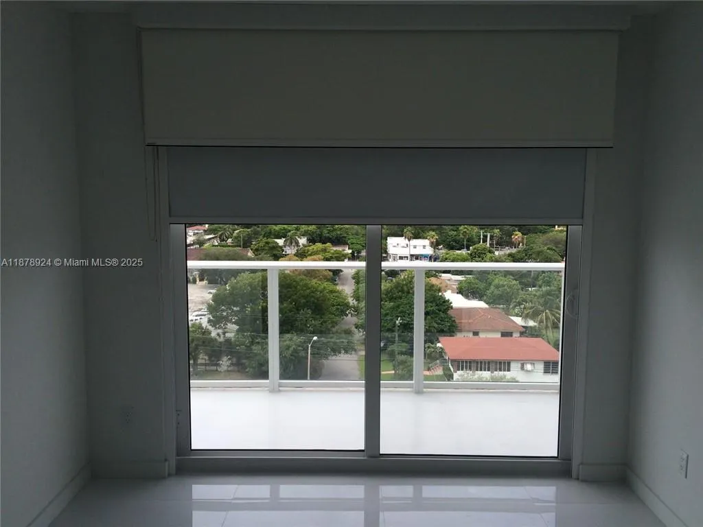 4250 Biscayne Blvd, #915