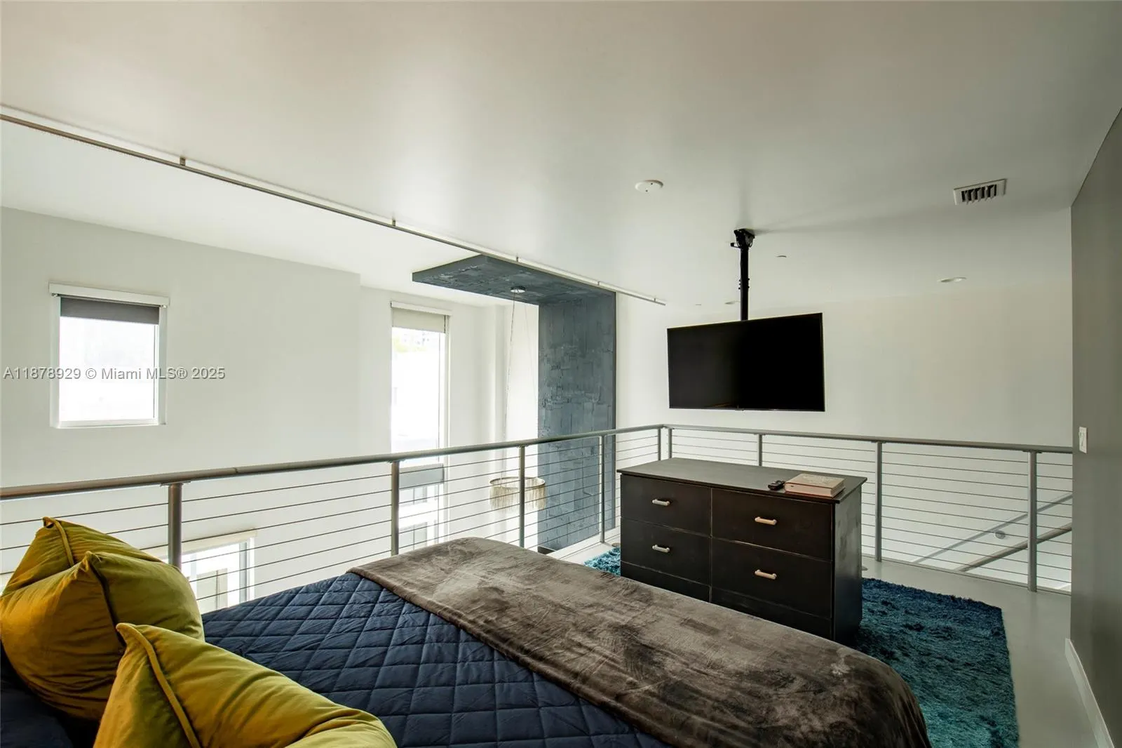 1060 Brickell Ave, #1015