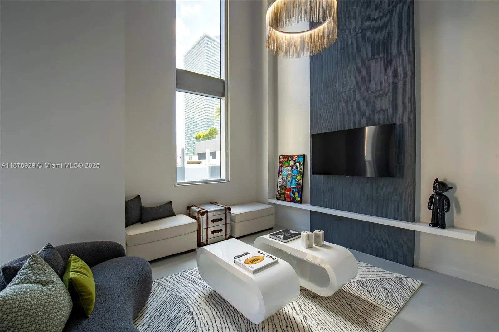 1060 Brickell Ave, #1015
