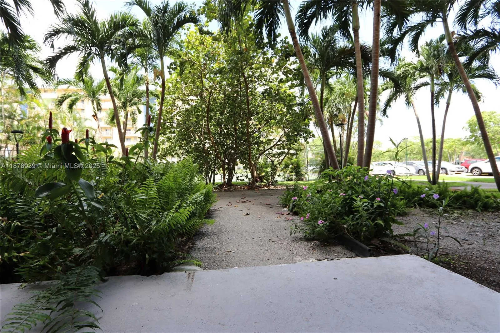 4550 NW 9th St, #117E