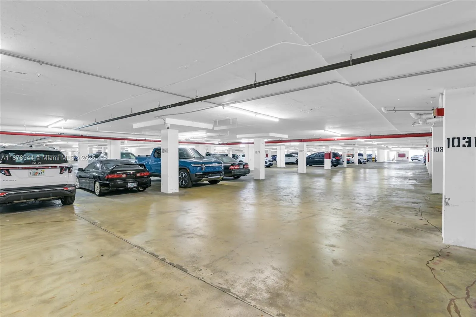 2500 Parkview Dr, #2411