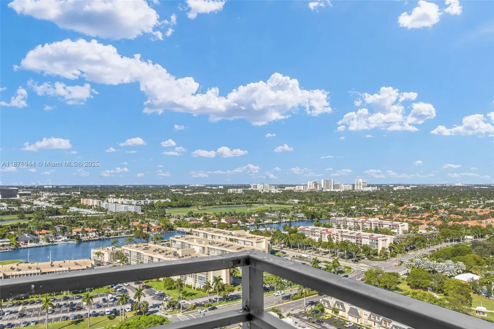 2500 Parkview Dr, #2411