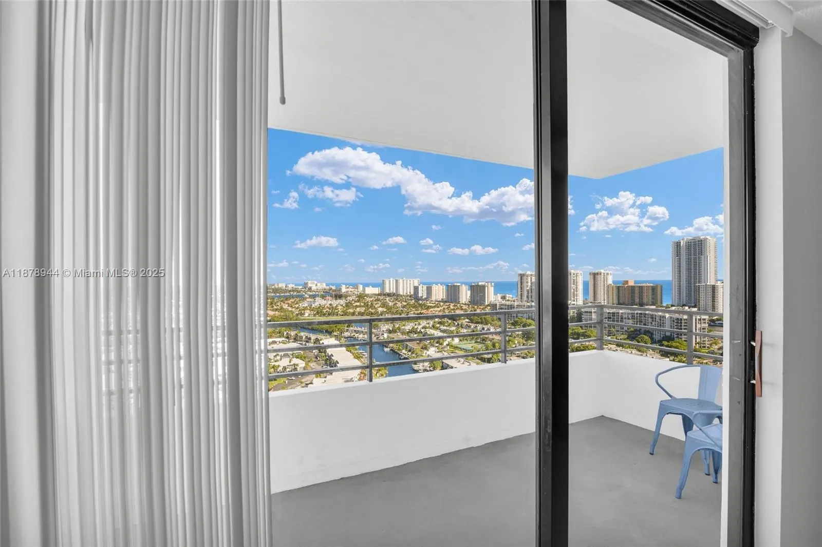 2500 Parkview Dr, #2411
