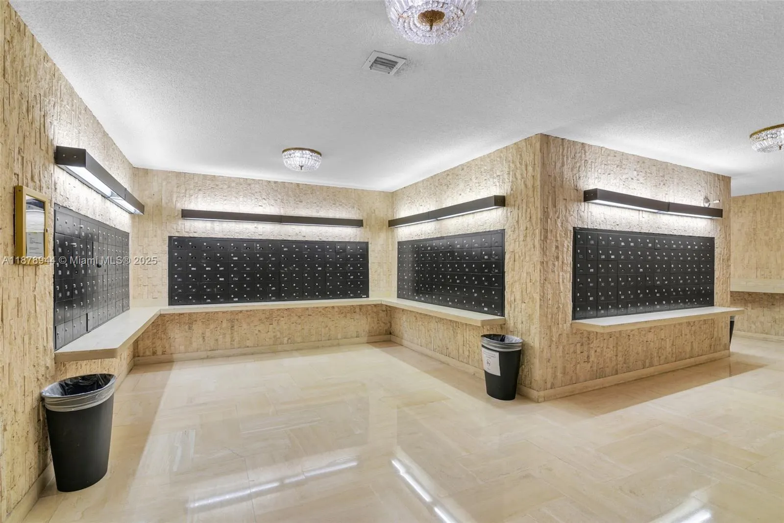 2500 Parkview Dr, #2411