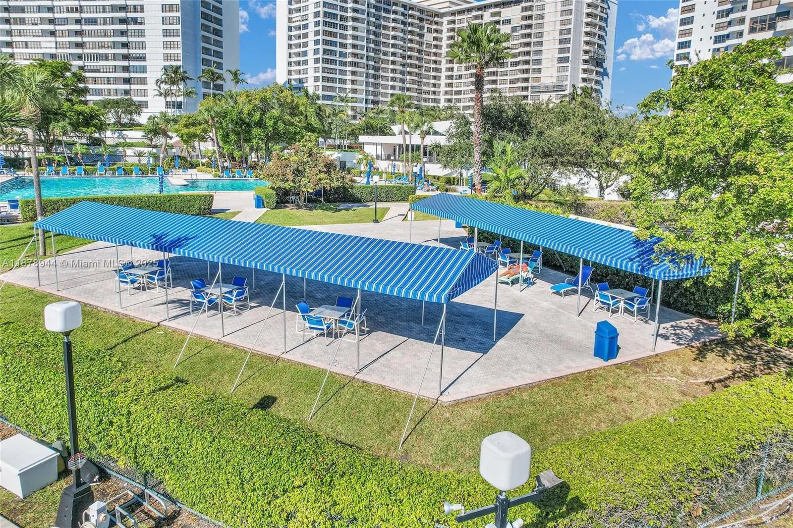2500 Parkview Dr, #2411
