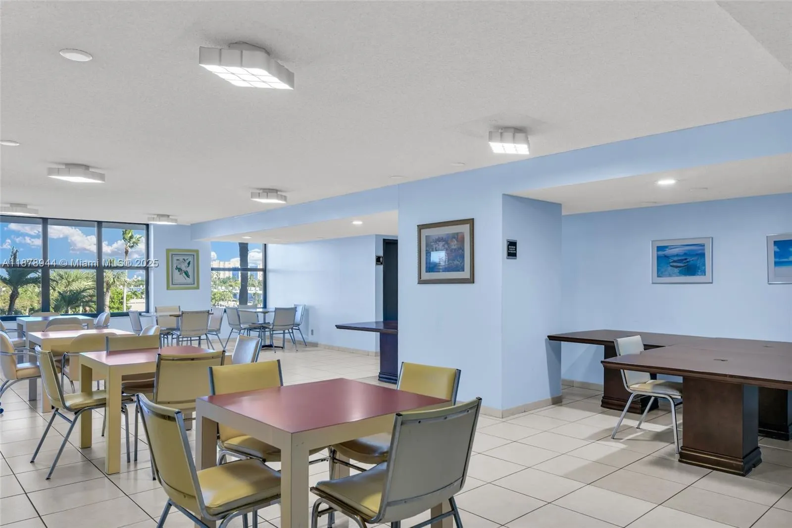2500 Parkview Dr, #2411