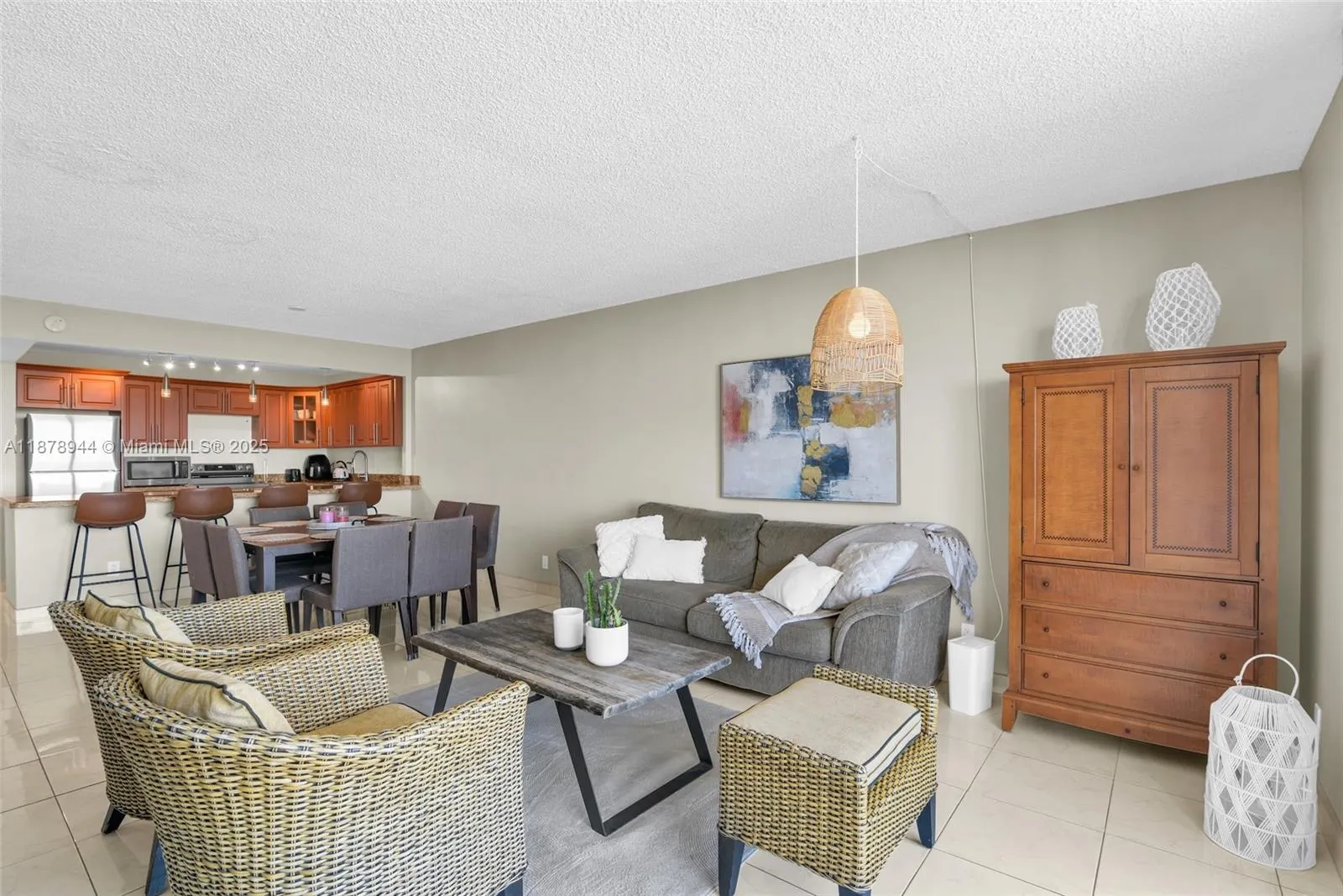2500 Parkview Dr, #2411