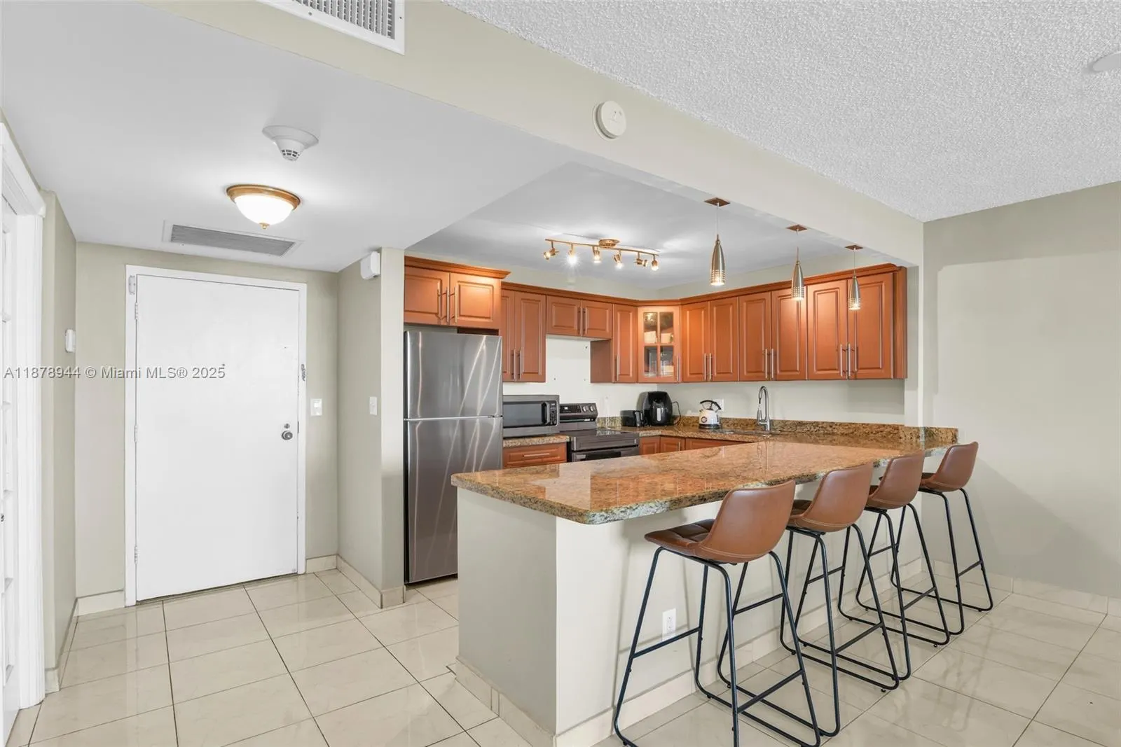 2500 Parkview Dr, #2411