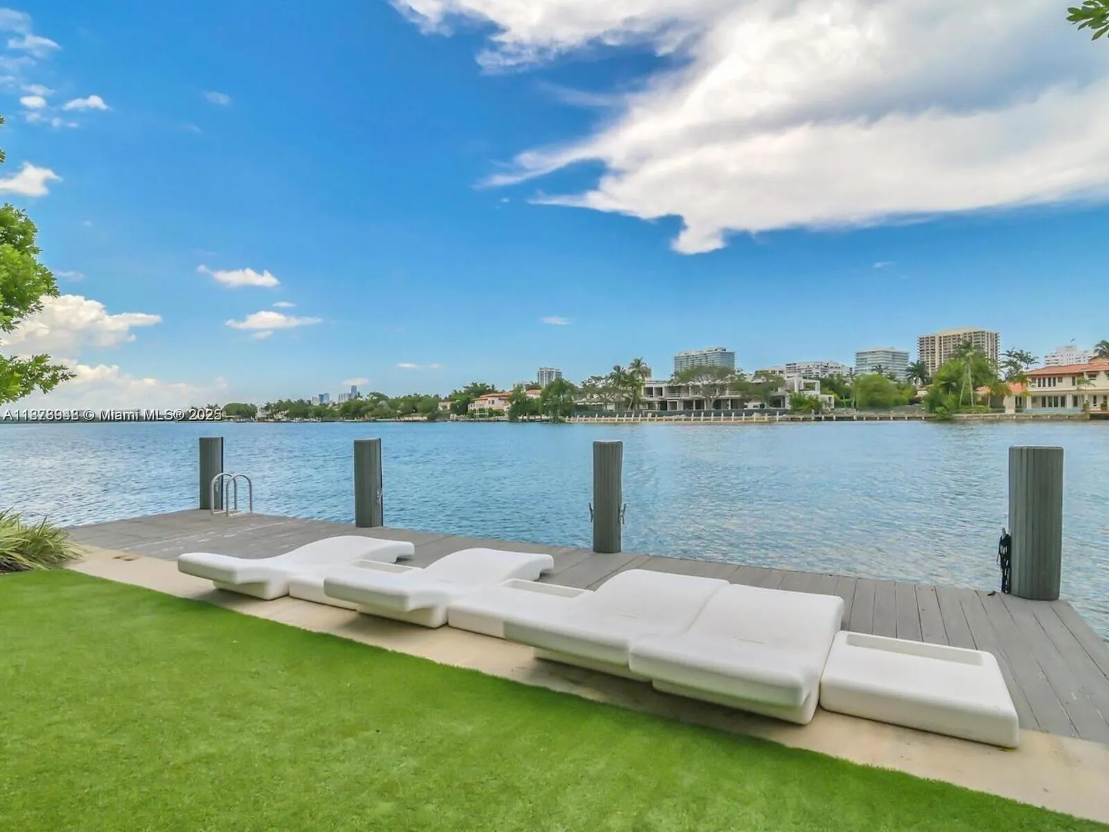 9821 E BAY HARBOR DR, #502