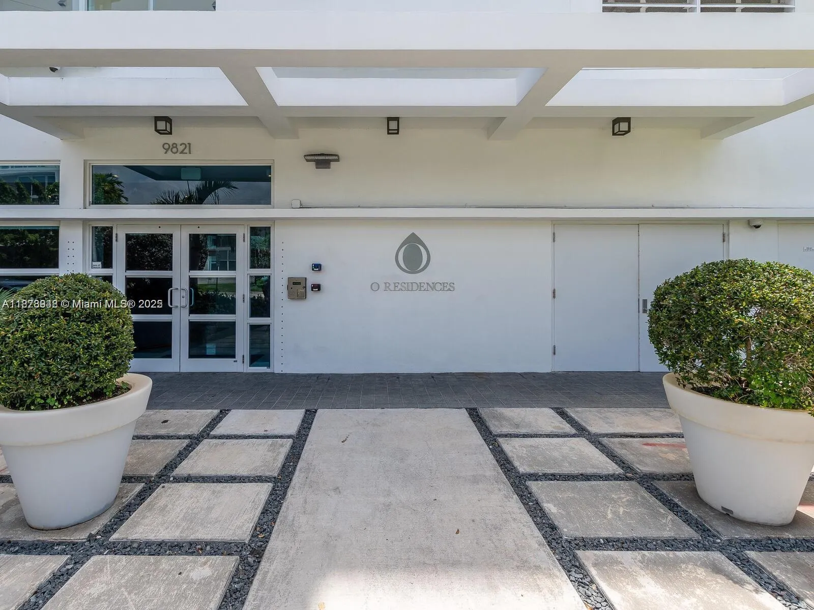 9821 E BAY HARBOR DR, #502