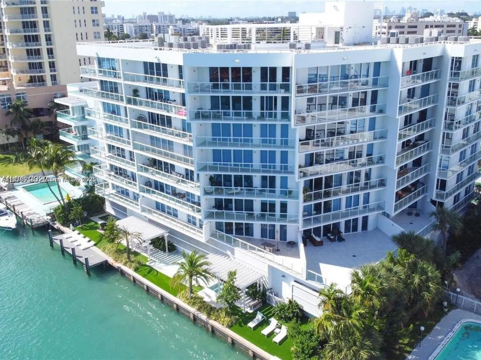 9821 E BAY HARBOR DR, #502