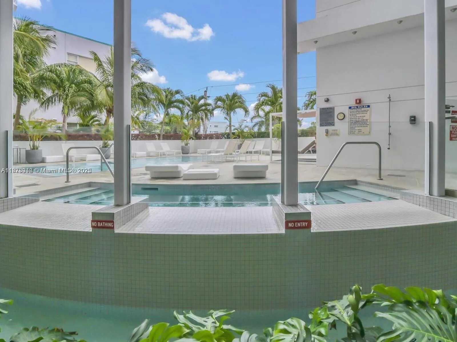 9821 E BAY HARBOR DR, #502