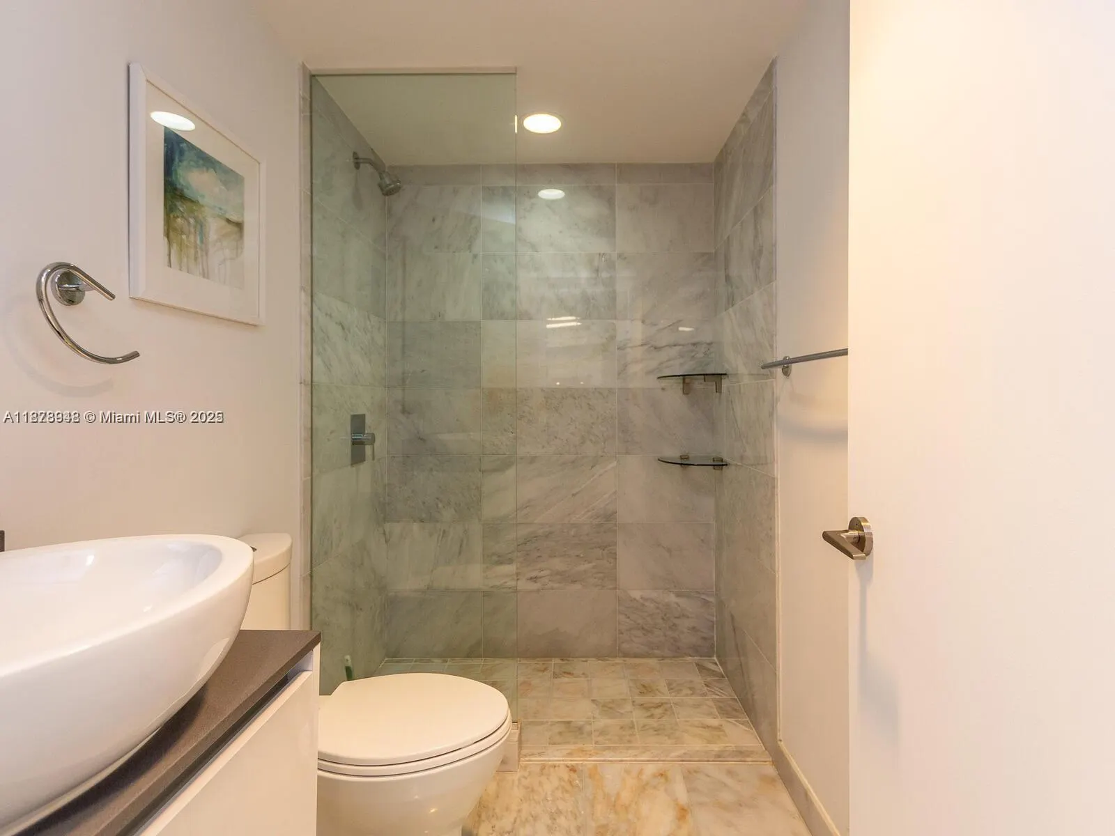 9821 E BAY HARBOR DR, #502