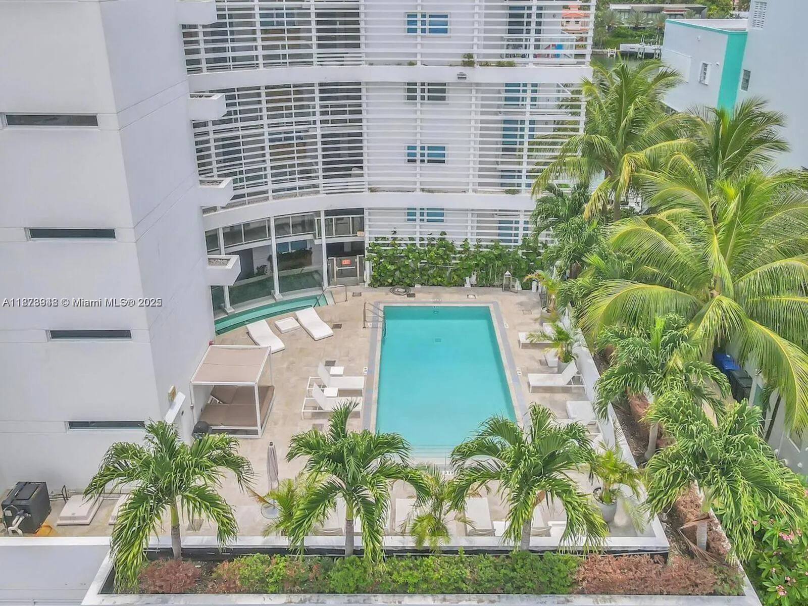 9821 E BAY HARBOR DR, #502