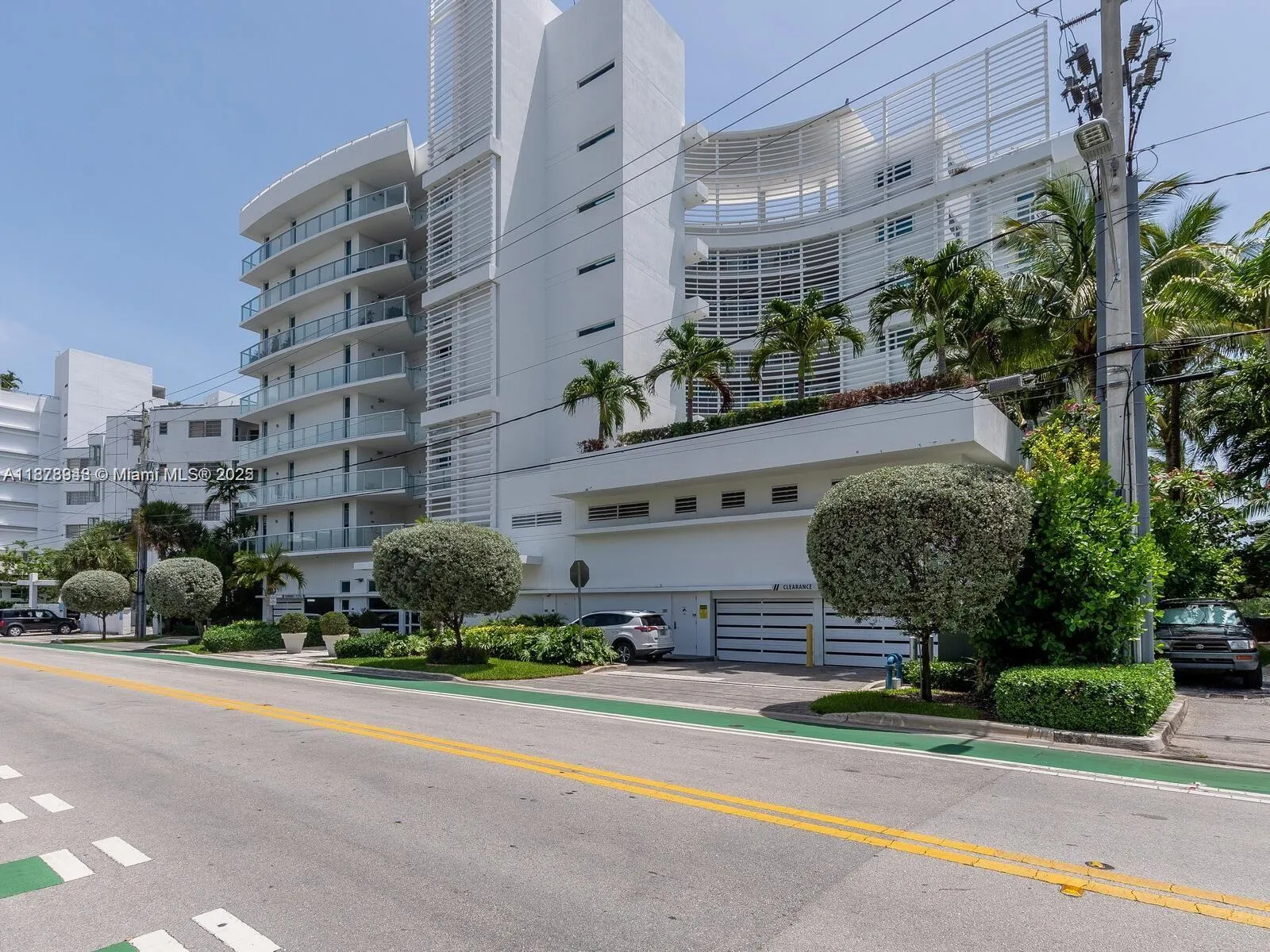 9821 E BAY HARBOR DR, #502