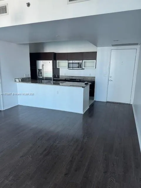 951 Brickell Ave, #2307