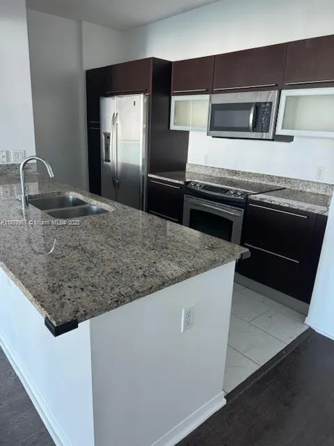 951 Brickell Ave, #2307