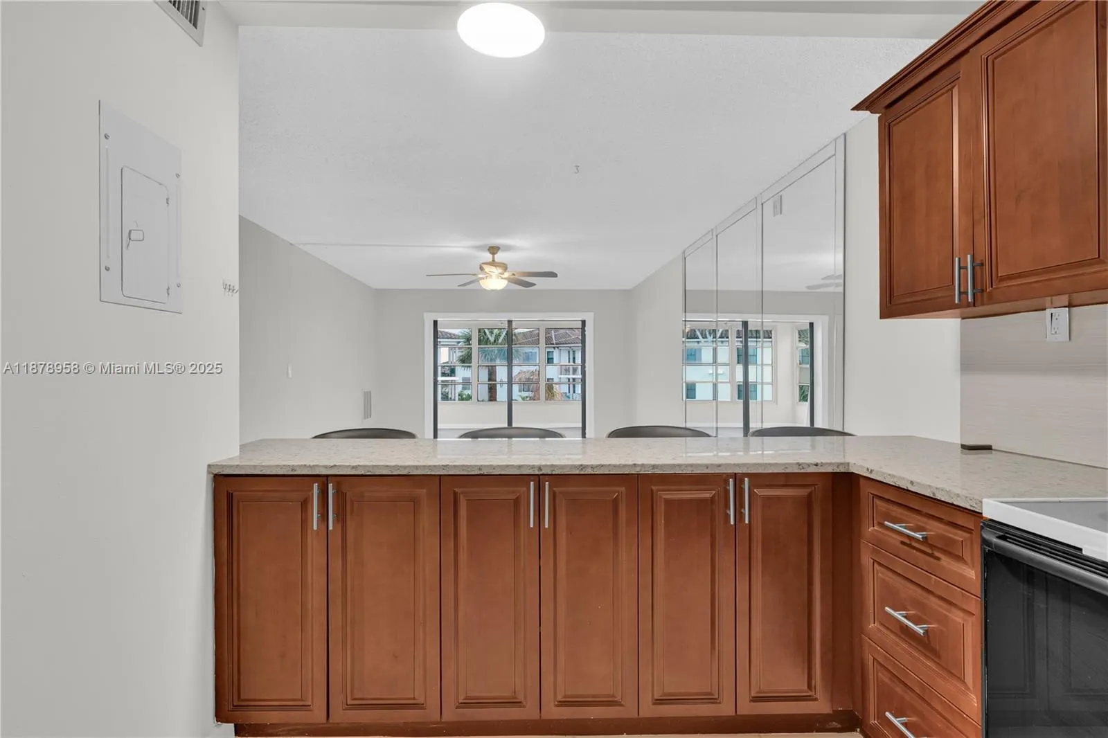 9355 SW 8th St, #425