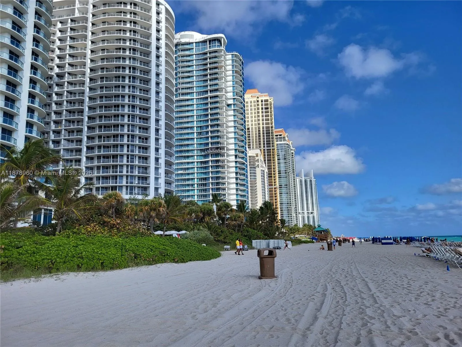 17275 Collins Ave, #804