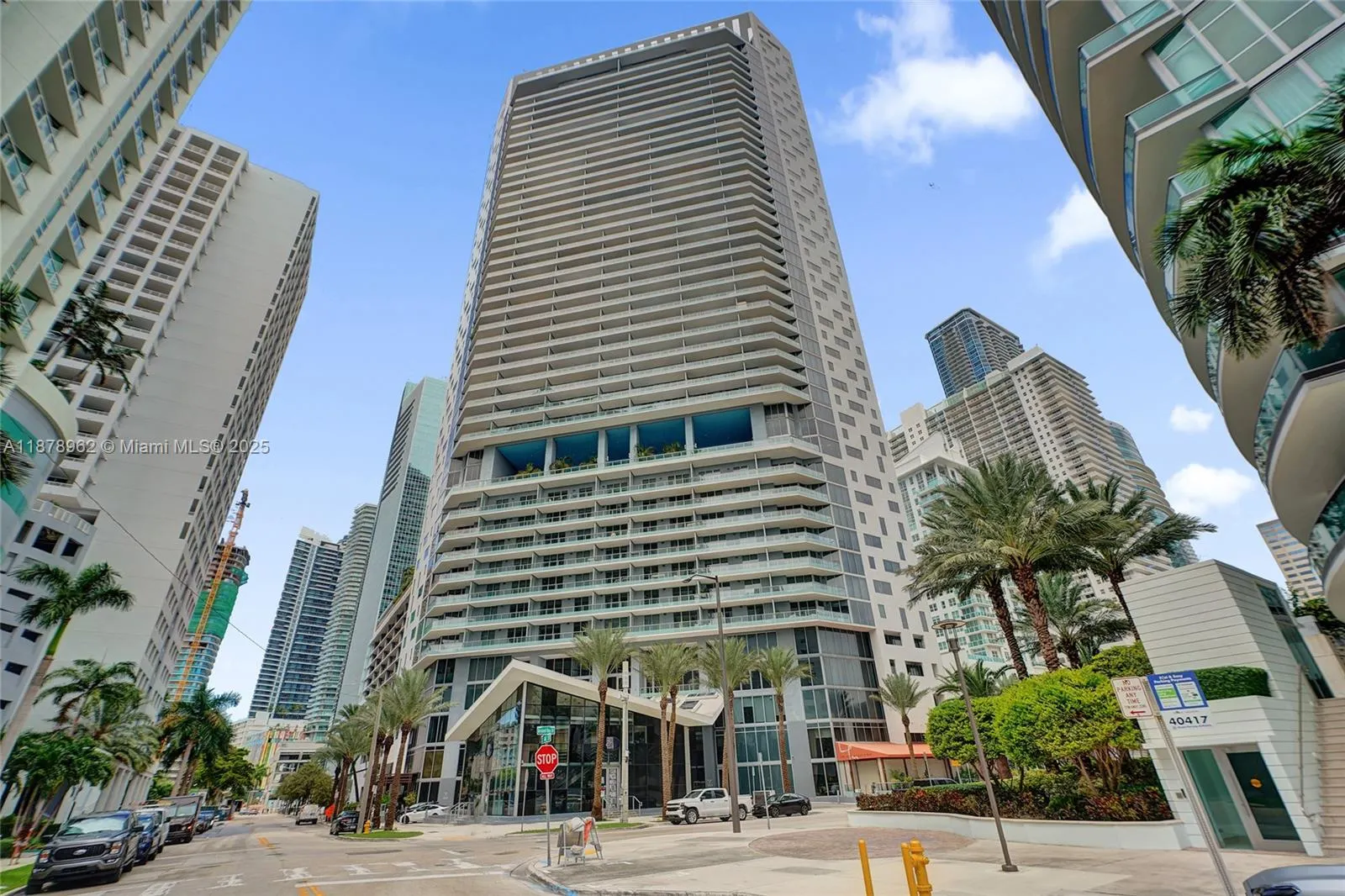 1300 Brickell Bay Dr, #3902