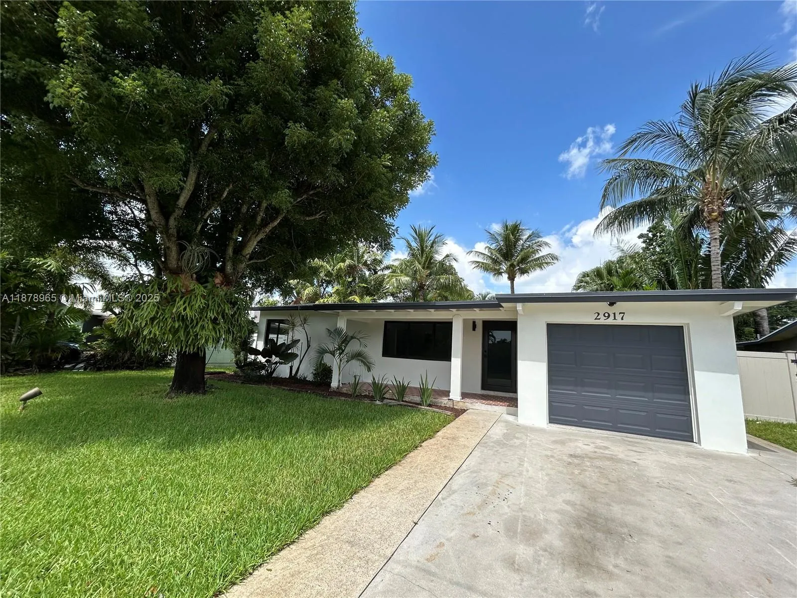 2917 NW 6th Ave