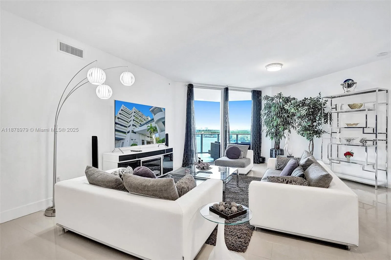 17301 Biscayne Blvd, #1207