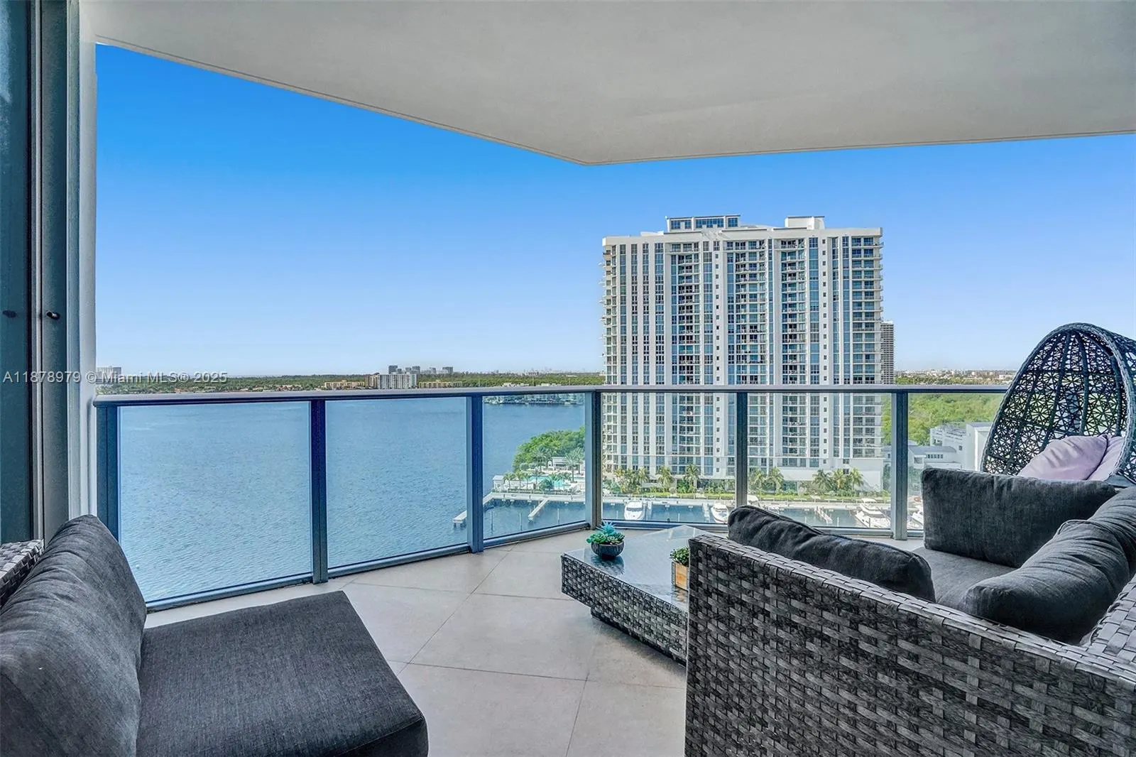 17301 Biscayne Blvd, #1207
