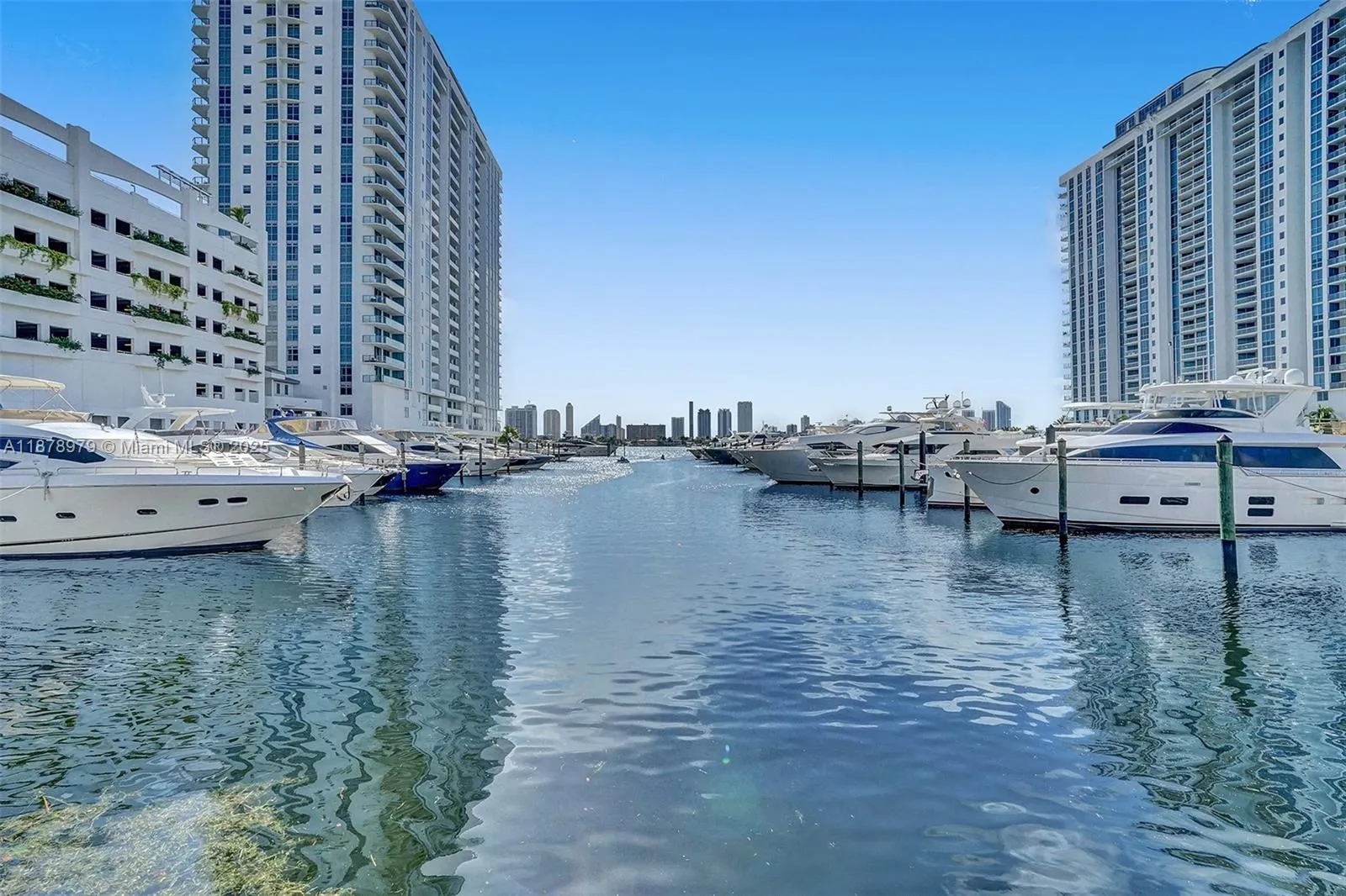 17301 Biscayne Blvd, #1207