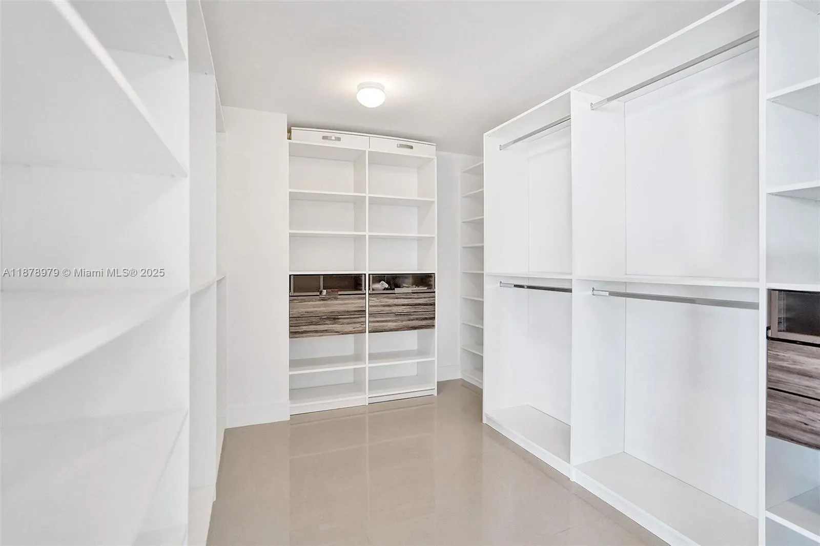 17301 Biscayne Blvd, #1207