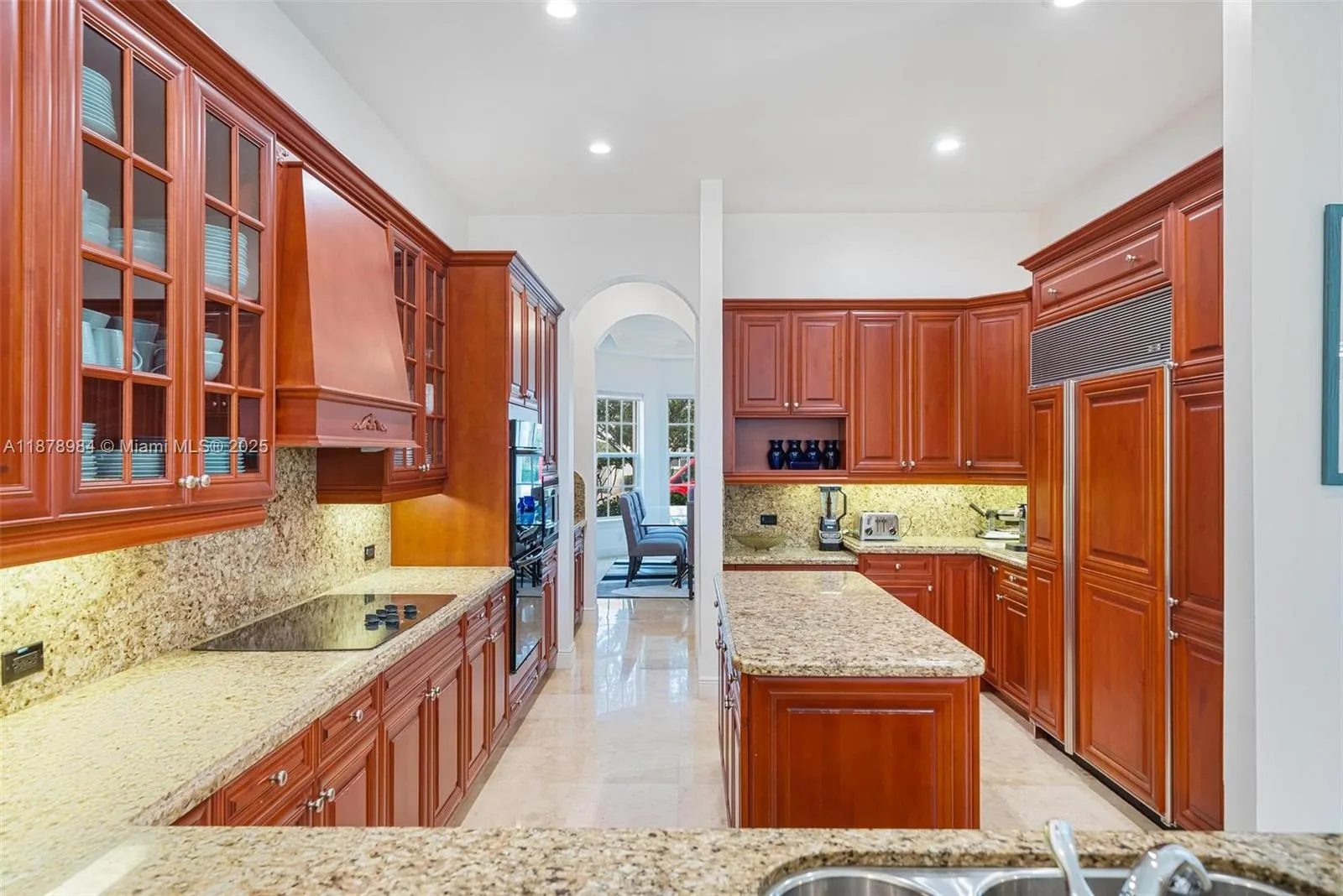 1260 Hatteras Ln