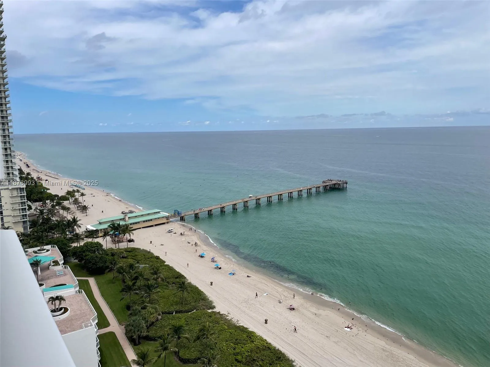 16445 Collins Ave, #1921