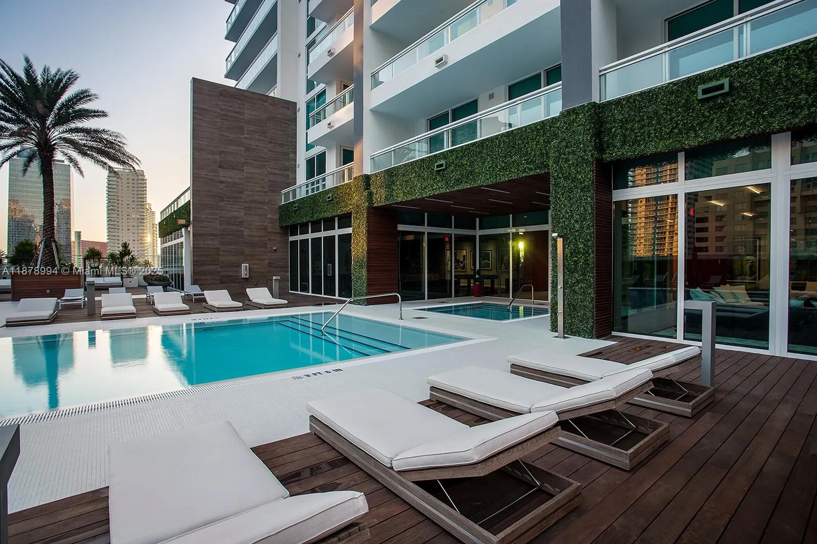 1080 Brickell Ave, #209