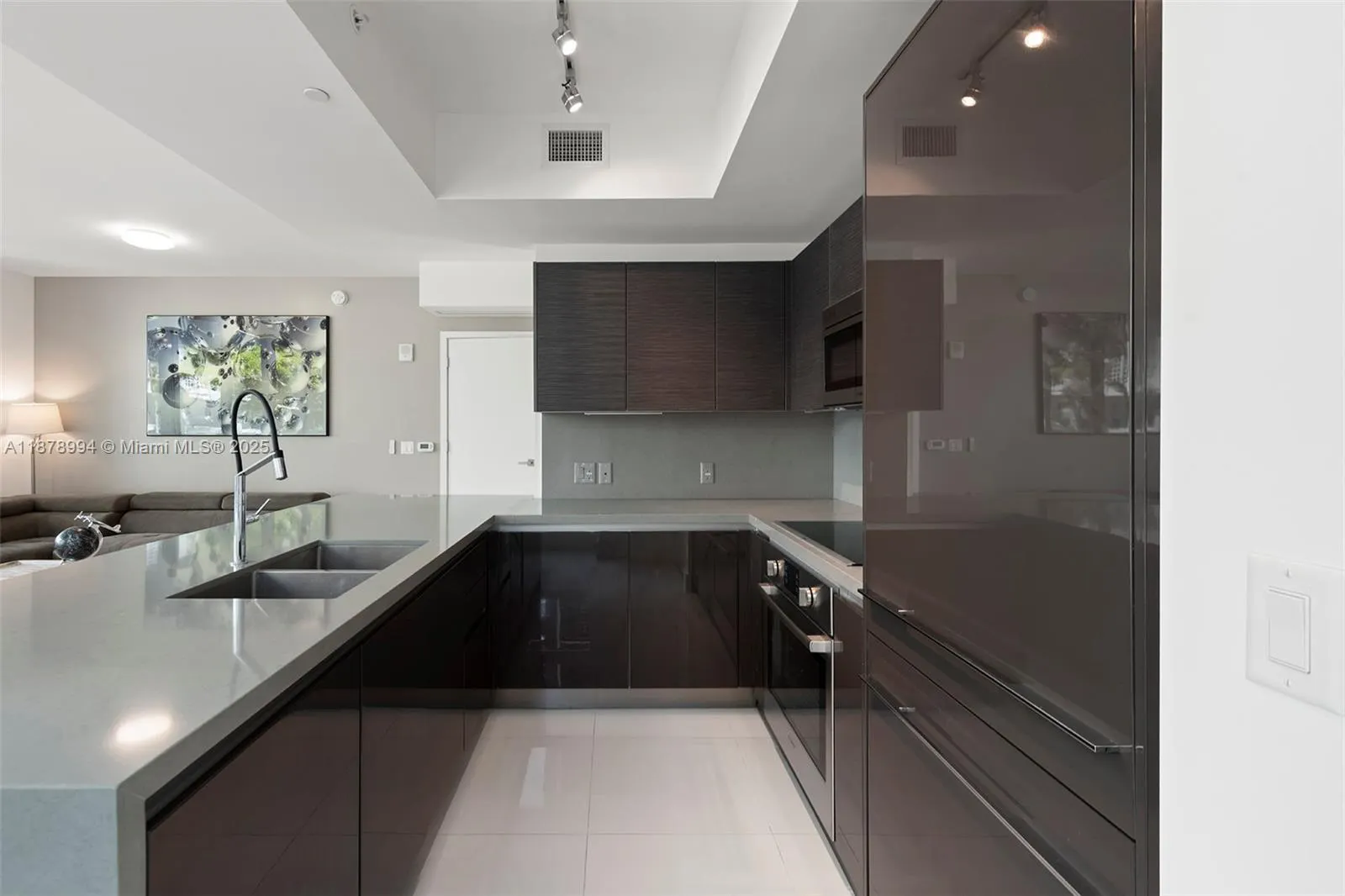 1080 Brickell Ave, #209