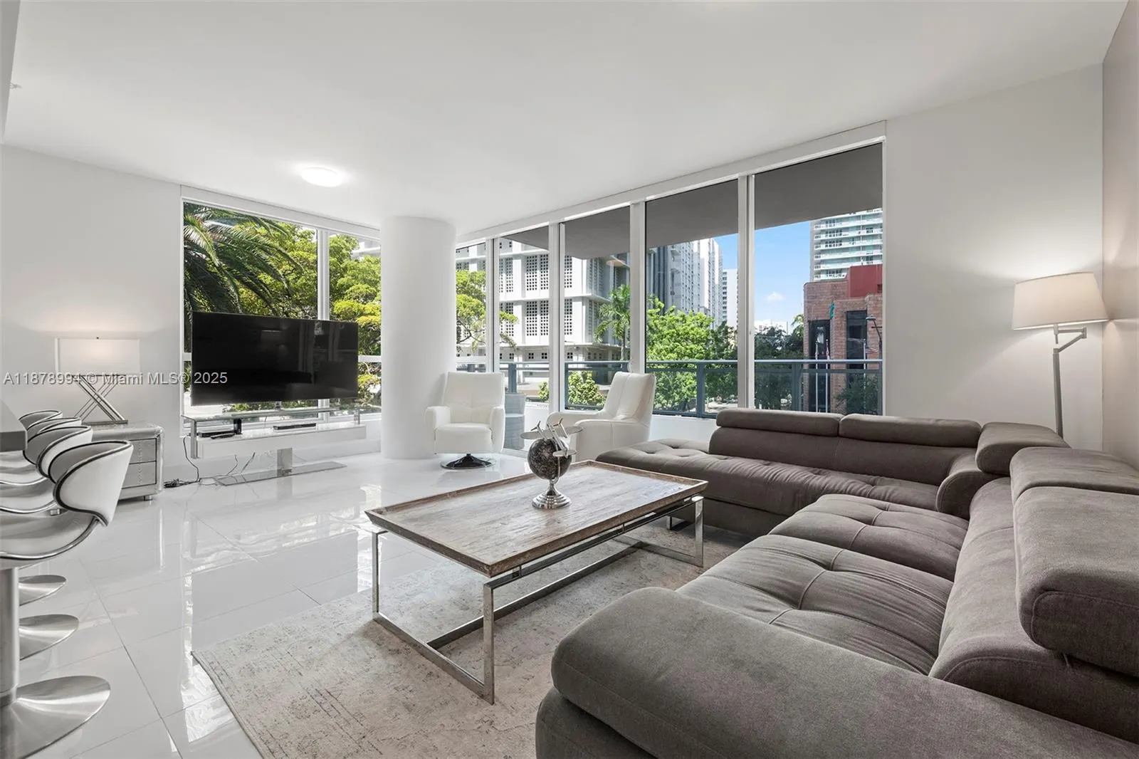 1080 Brickell Ave, #209