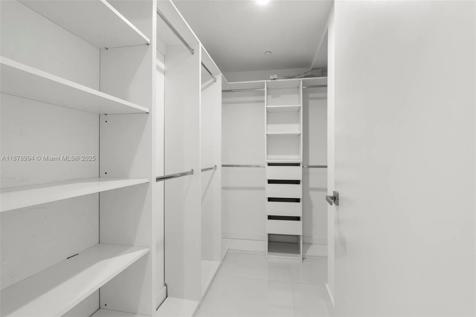1080 Brickell Ave, #209