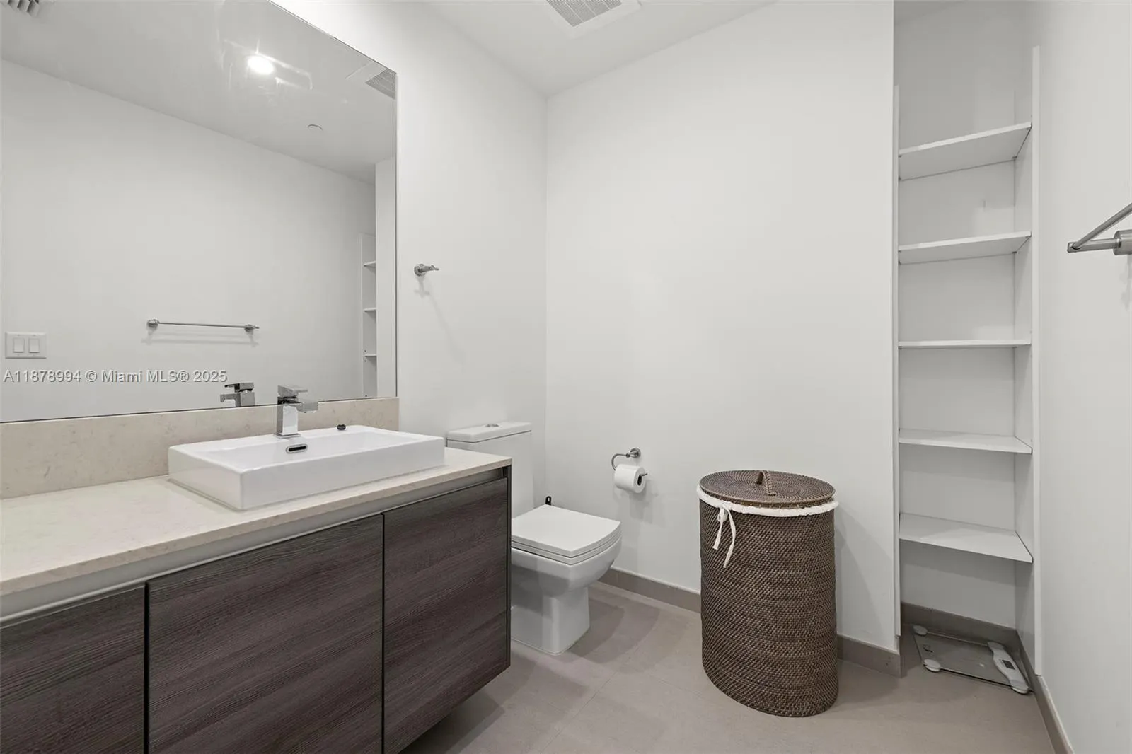 1080 Brickell Ave, #209