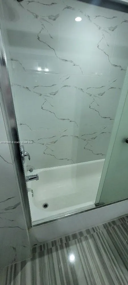 18061 Biscayne Blvd, #301