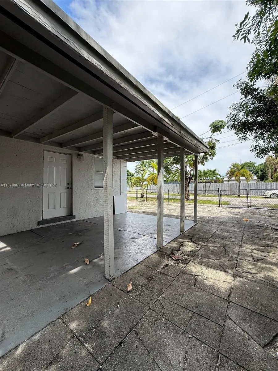 600 NW 116th Ter, #1