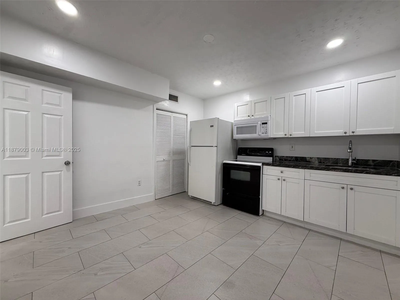 600 NW 116th Ter, #1